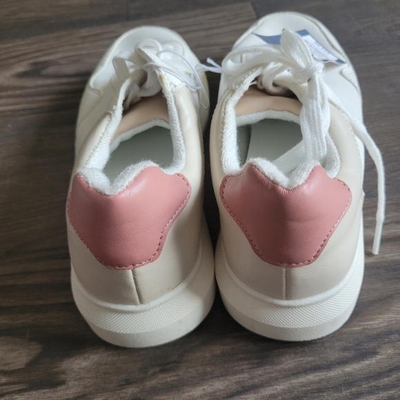 Universal Thread Memory Foam Sports Sneakers,Pink Cream size 9 - Picture 3 of 8